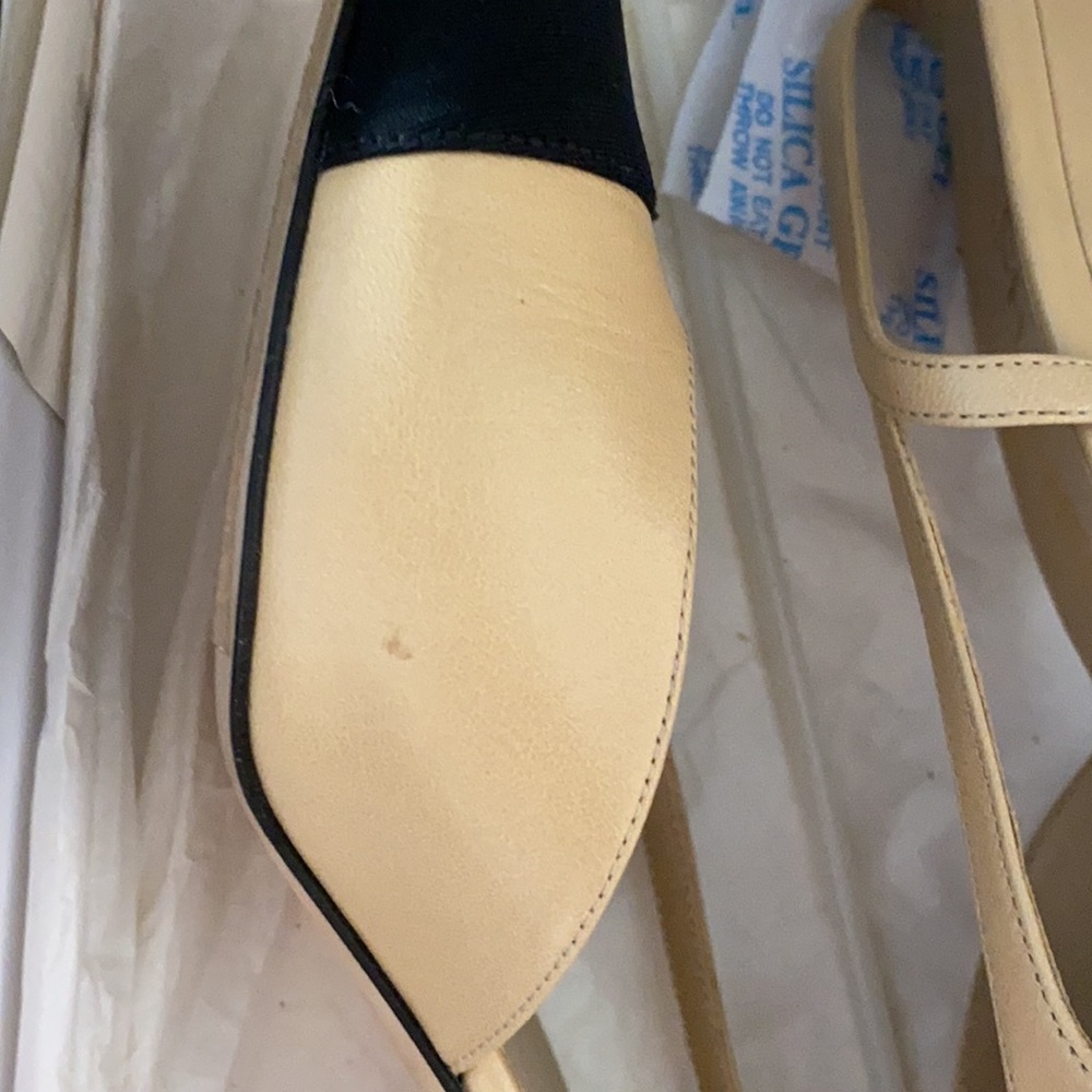 Chanel cap toe beige black slingback pumps heels - Picture 8 of 9